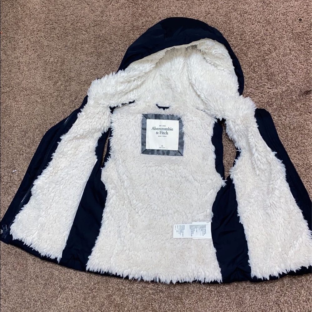 Vest - Picture 3 of 3